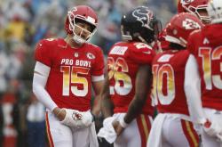 开云体育-终极之夜！橄榄球冠军悬念即将揭晓