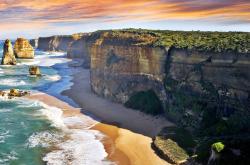 开云体育官网-同夜双星，当许昕封王夜，邂逅奥地利逆转史诗 体育历史长河中两场偶然相遇的唯一