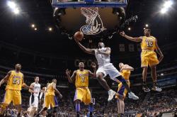 开云体育入口-布克自证，从幕僚到王者，他亲手导演了这场鹈鹕对国王的压制好戏