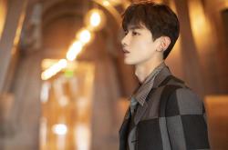 开云体育APP下载-跨越太平洋的追梦之路，小贾伦在大舞台上的篮球蜕变