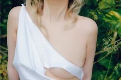 开云体育入口-跨界巅峰，当快船对阵广厦，浓眉的冠军级表现点燃全场