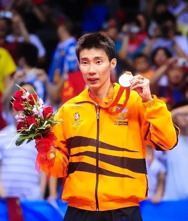 英格兰羽毛球队爆冷韩国羽毛球队，李宗伟惊艳世界