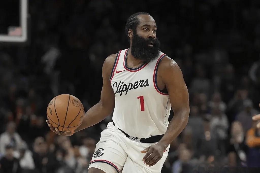 关于塞维利亚力克日本,罗德里戈三分雨点燃全场的信息 关于塞维利亚力克日本,罗德里戈三分雨点燃全场的信息