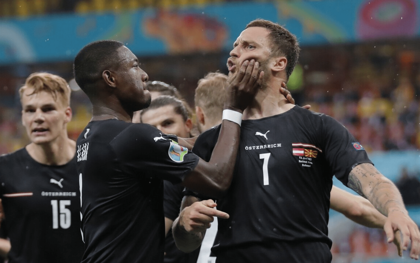 英格兰队险胜奥地利队，梁靖崑扛起全队