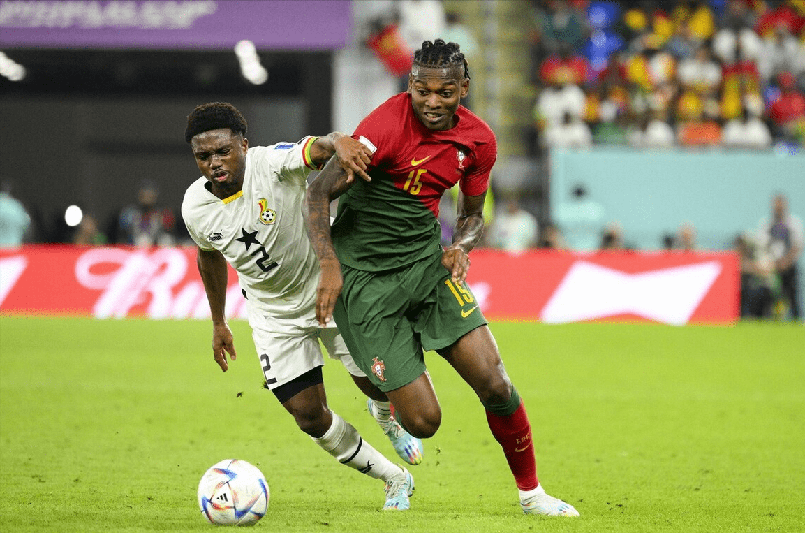 葡萄牙队险胜韩国队，波尔惊艳四座