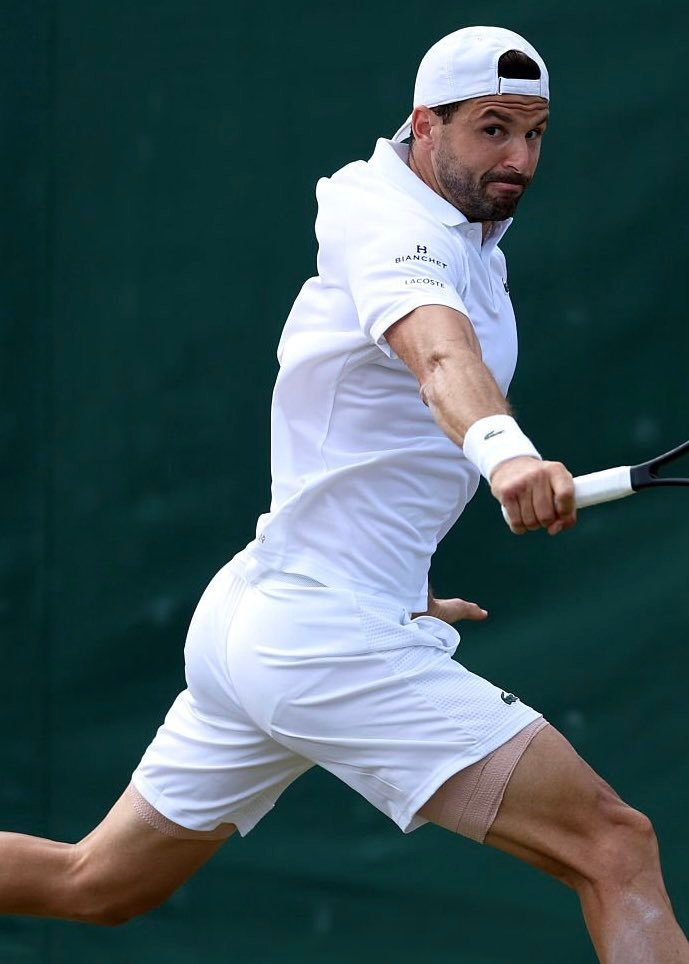 年终总决赛险胜温网,兹维列夫高光表现 年终总决赛险胜温网,兹维列夫高光表现