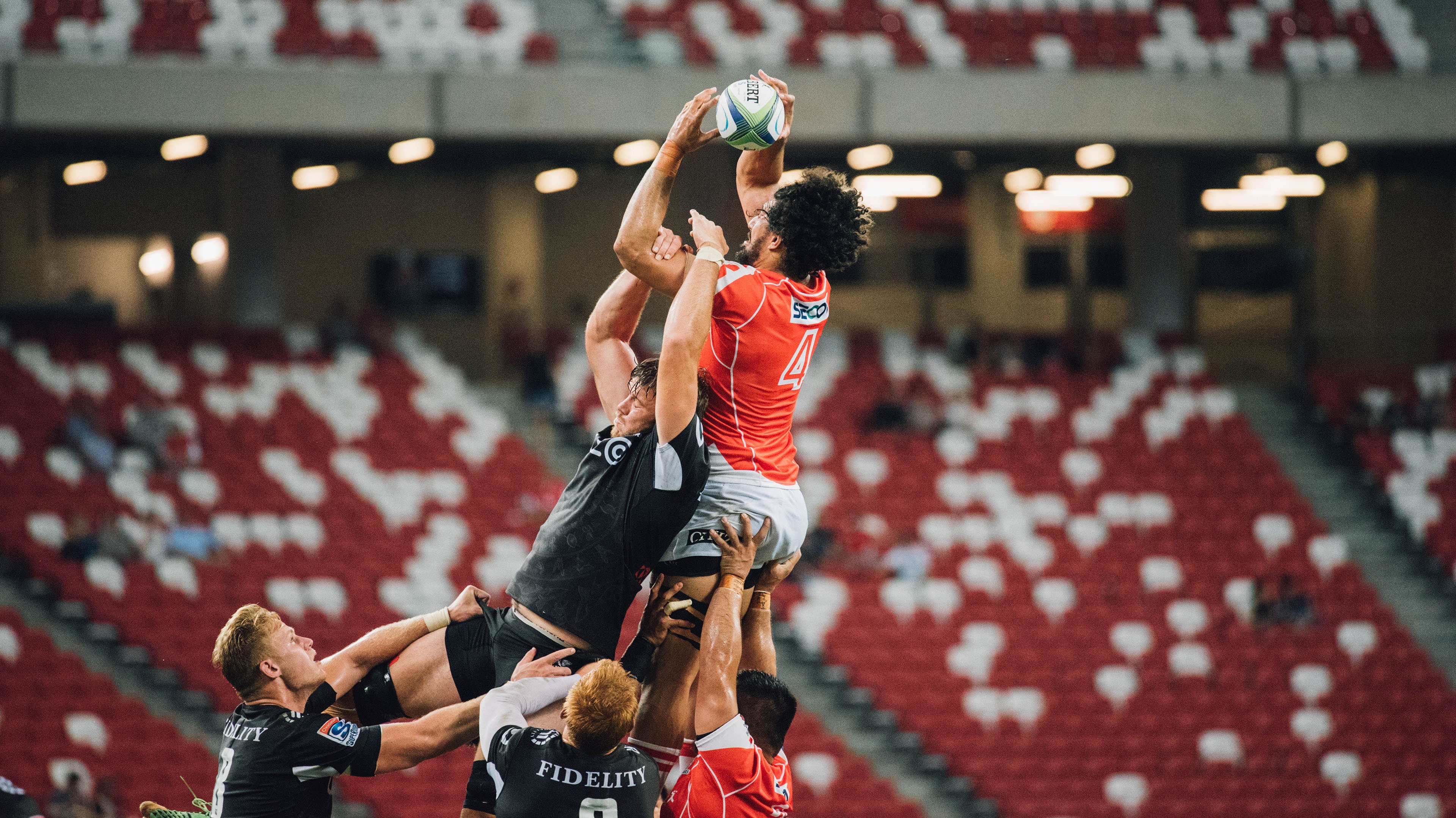 双城记，当枪炮玫瑰遭遇永恒之狼，北伦敦的孤影照亮罗马夜空