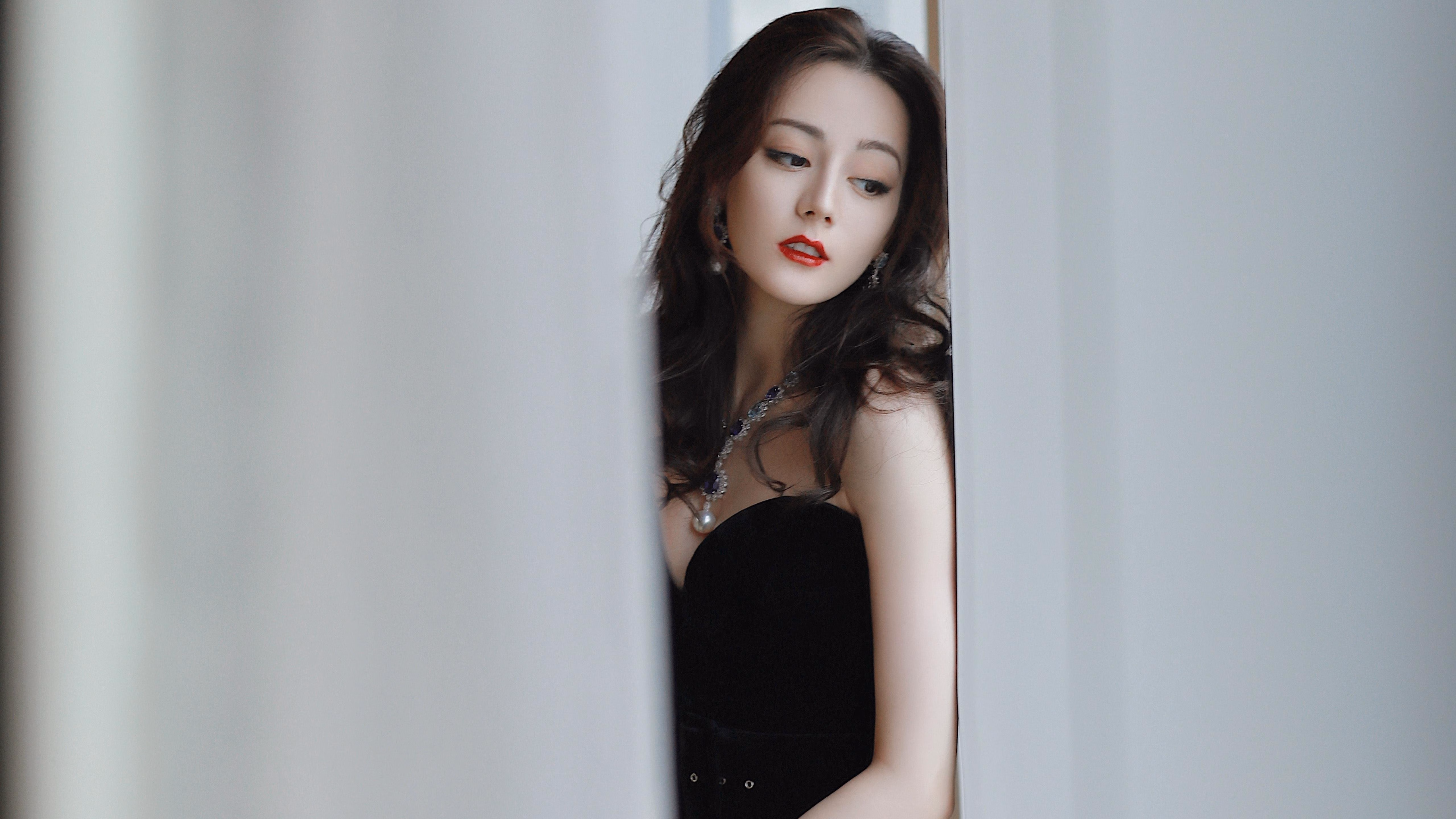 双城记，当枪炮玫瑰遭遇永恒之狼，北伦敦的孤影照亮罗马夜空