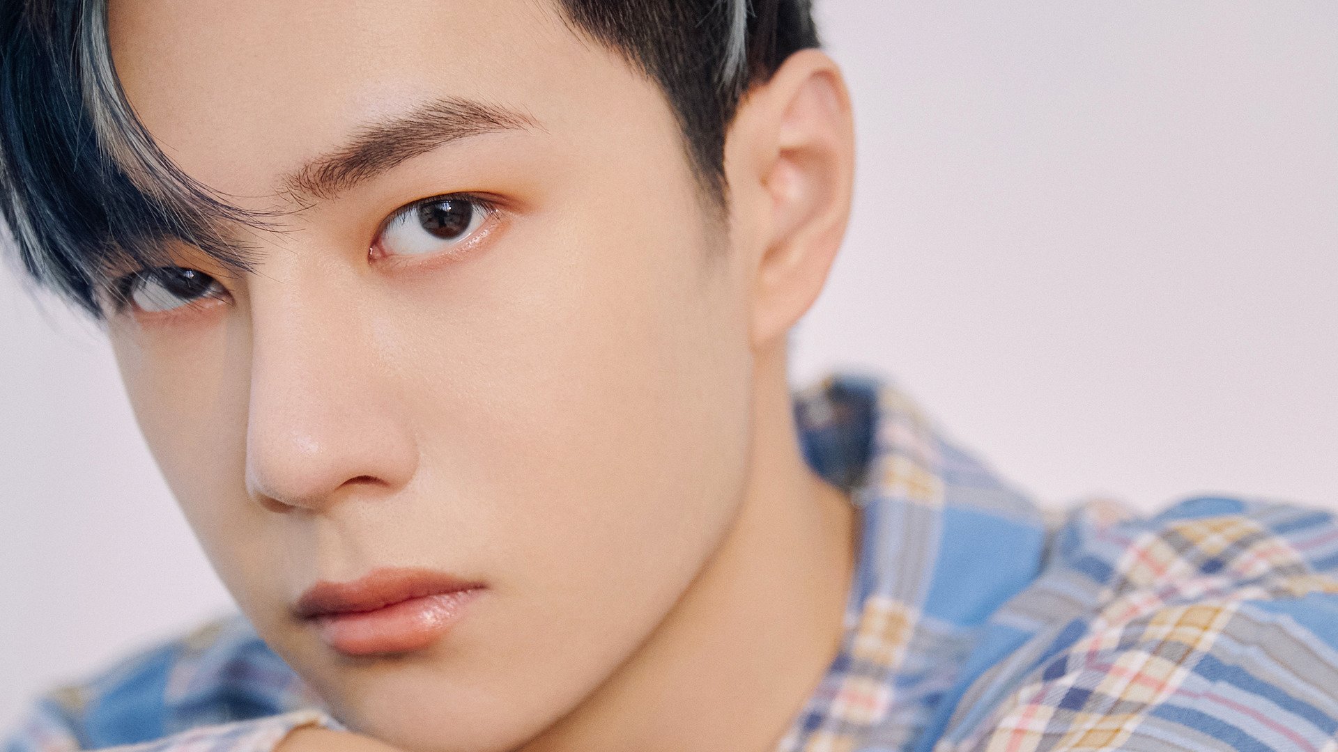 跨越山海的双重火焰，当足球改写历史与乒乓点燃未来