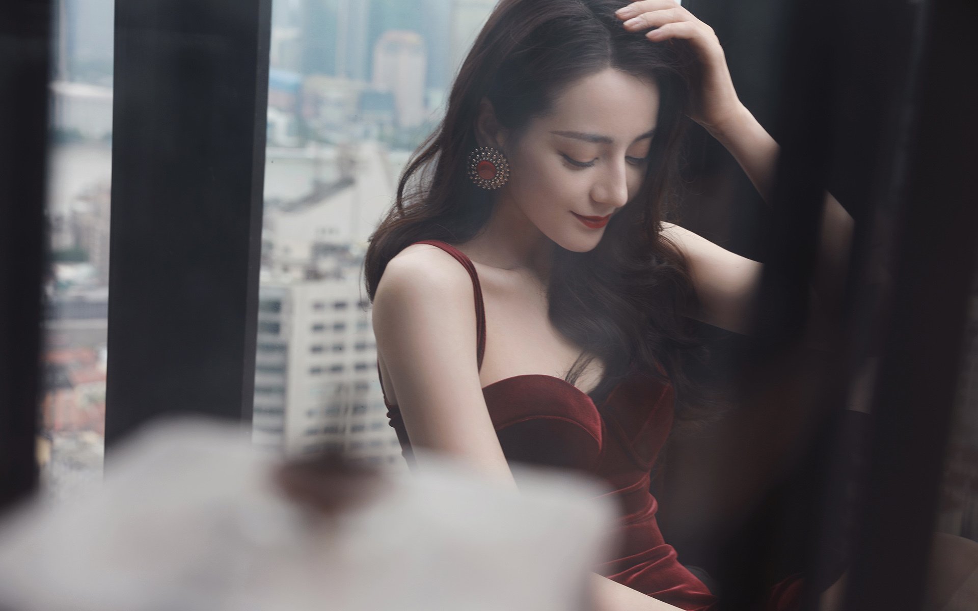 月光下的金字塔与钢条，当个人英雄主义遭遇团队洪流