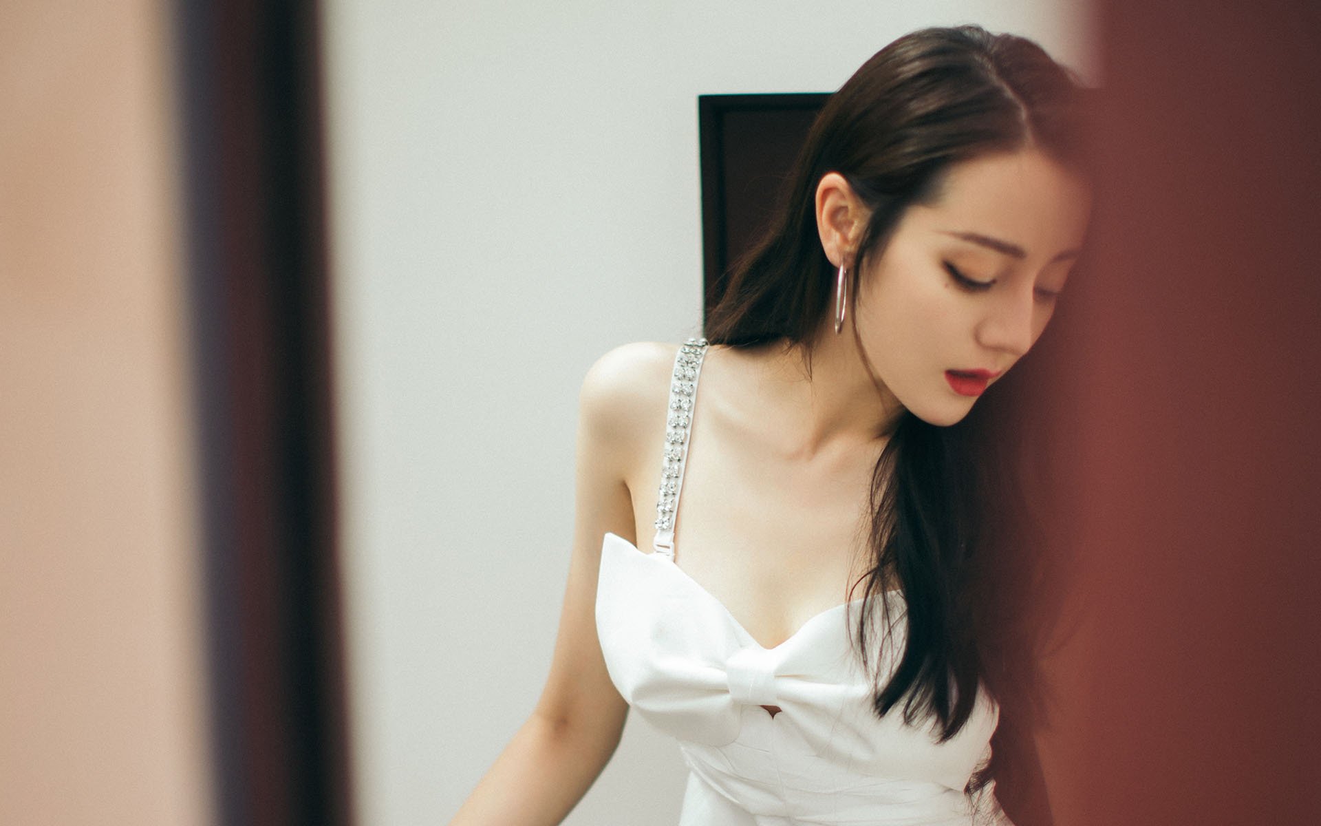 赤道南北的呼啸，一场隔空二十年接管比赛的对话